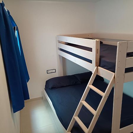 Apartamento Completo En กาดาเกส ภายนอก รูปภาพ