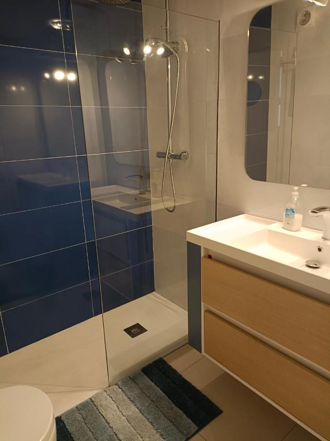 Apartamento Completo En กาดาเกส ภายนอก รูปภาพ