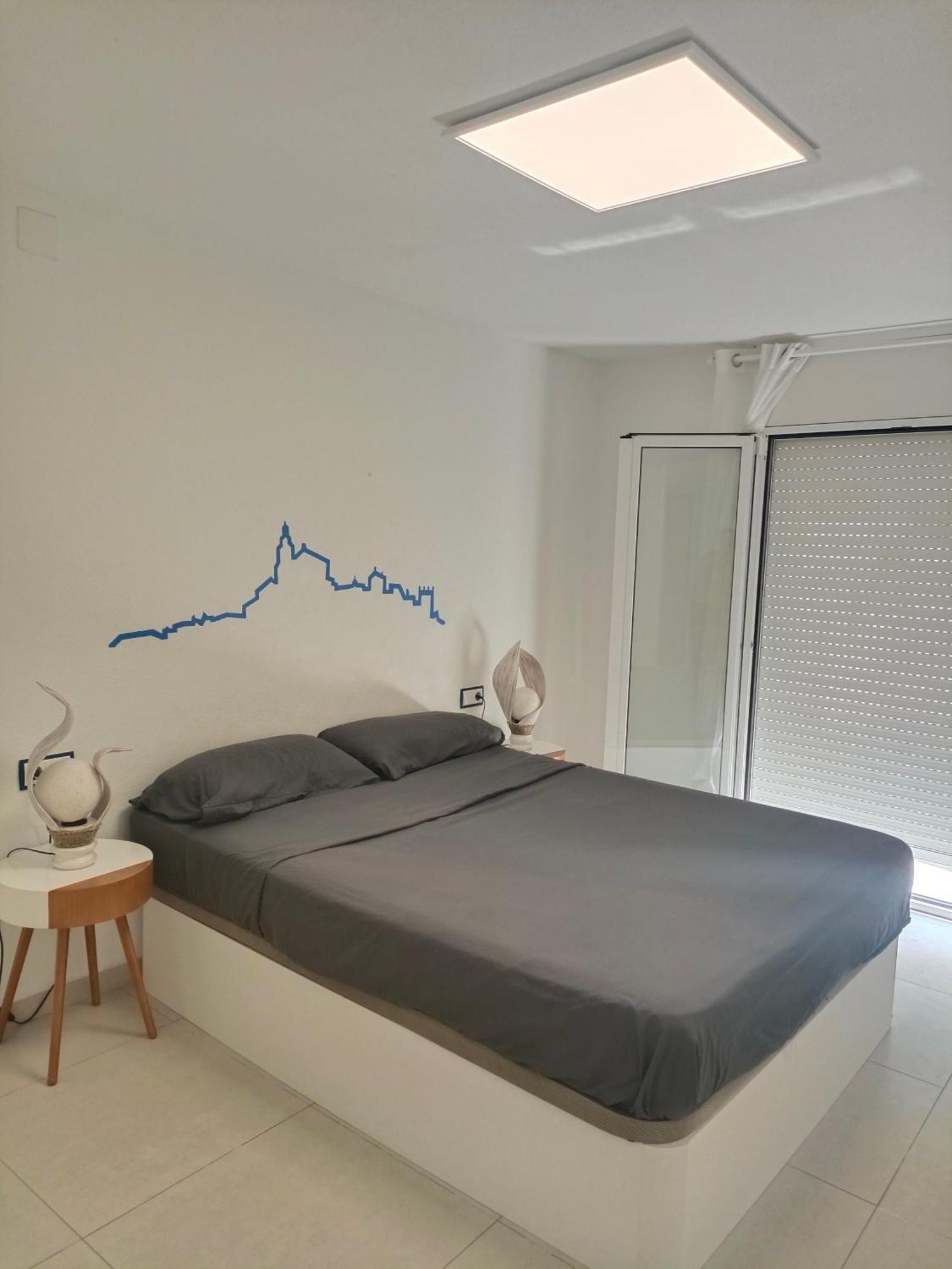 Apartamento Completo En กาดาเกส ภายนอก รูปภาพ